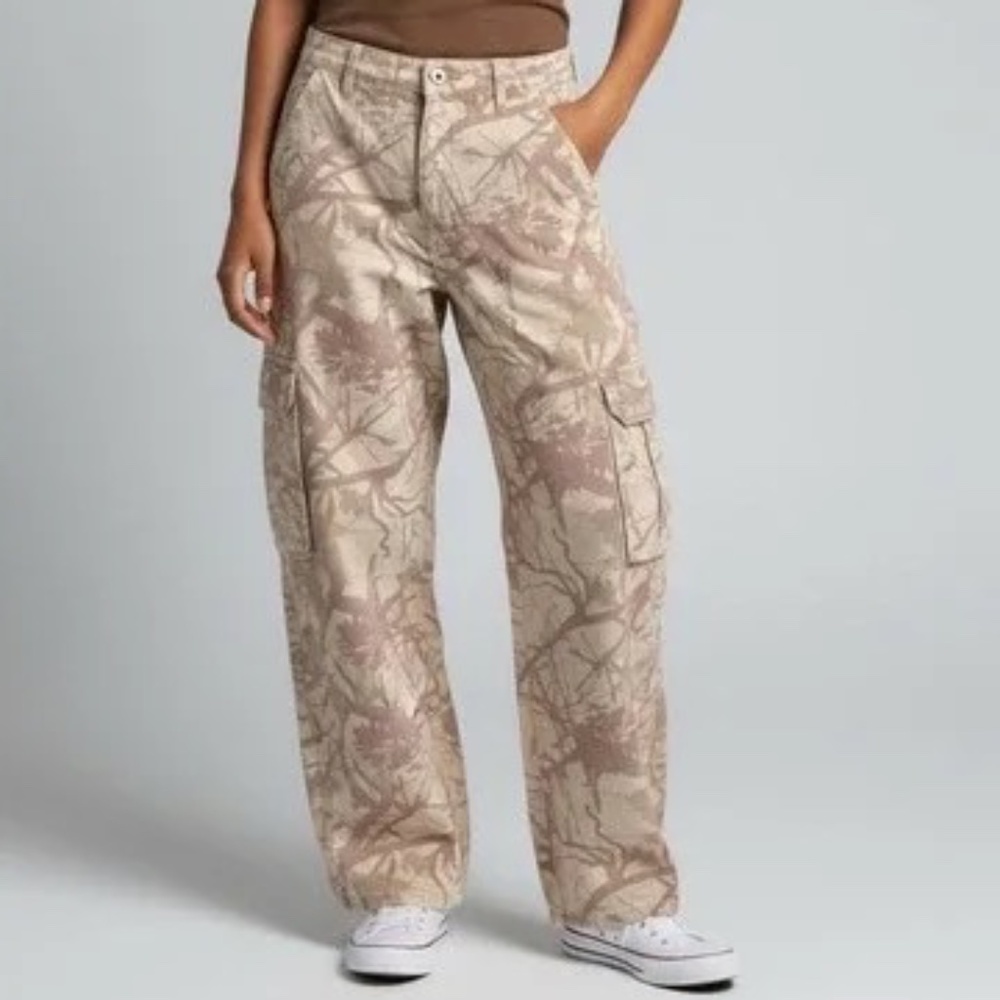 NWT Refrain Los Angeles Lux Denim Blush Camo Wide Leg Baggy Cargo Jeans SZ 7/28